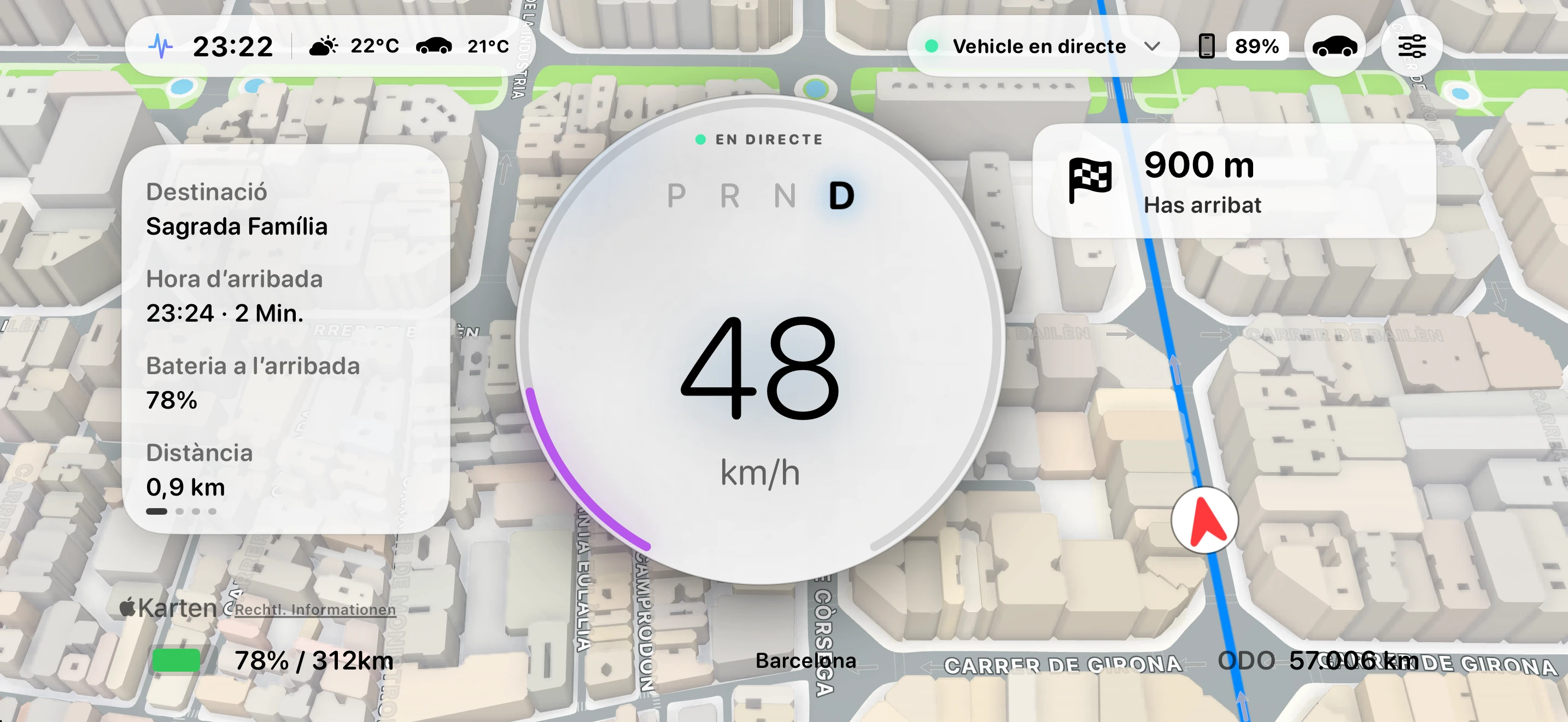 Cockpit Standard de Tespit amb navegació, velocitat i multimèdia.